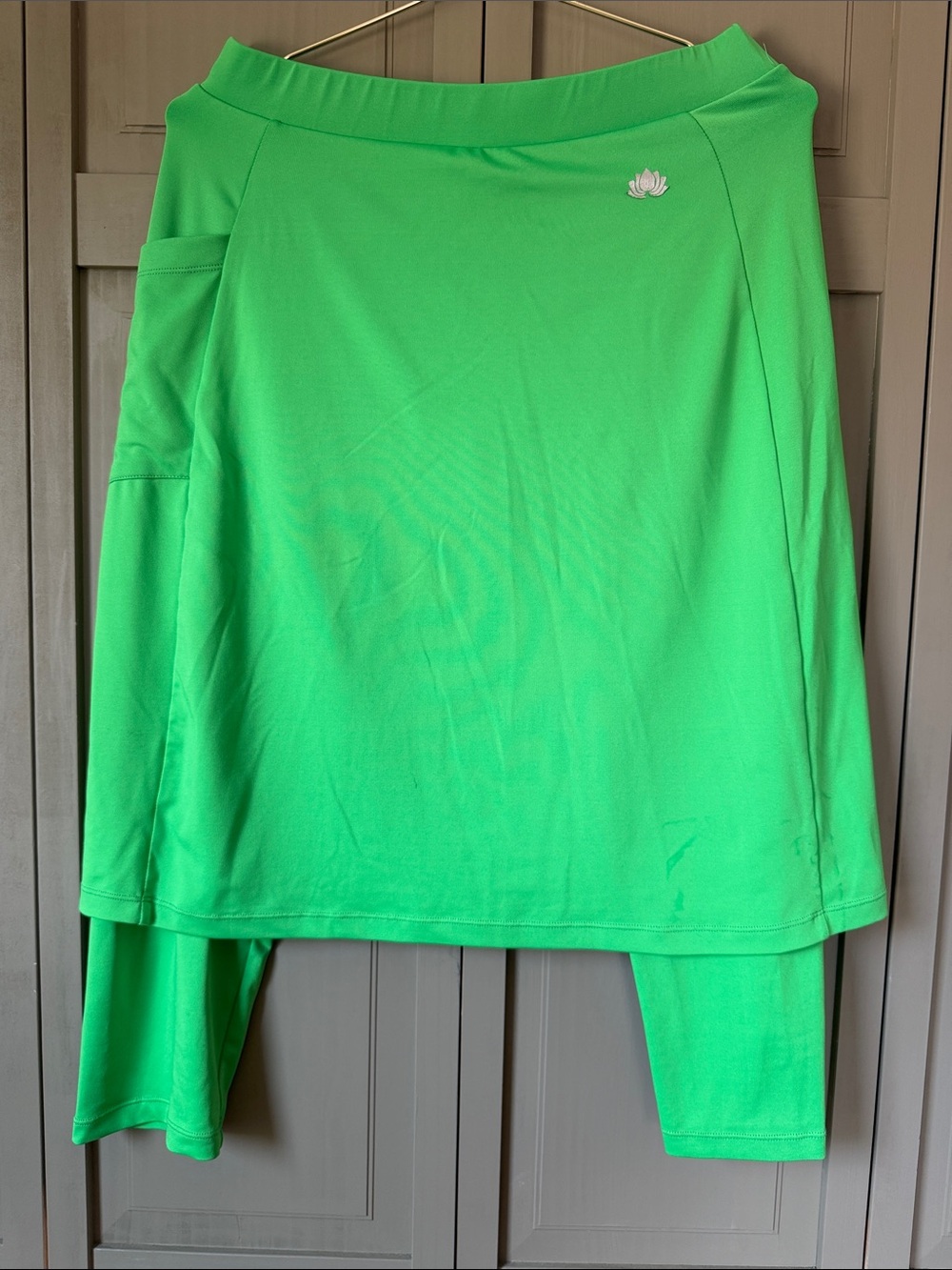 SNOGA ATHEISTS Green Athletic Skirt with Built-In Shorts